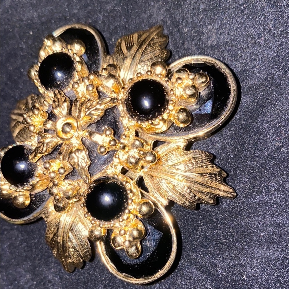 Vintage Rare St John Elegant Gold and Black Floral Brooch - Picture 5 of 8